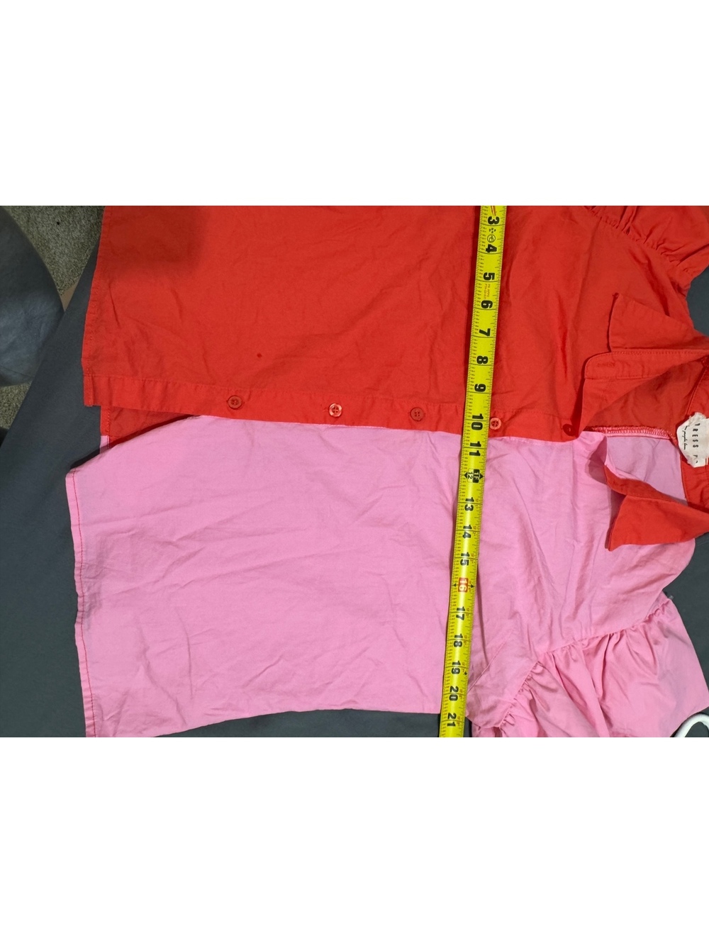 Dress Up Colorblock Button-Up Blouse with Ruffled‎ Sleeves - Picture 7 of 7
